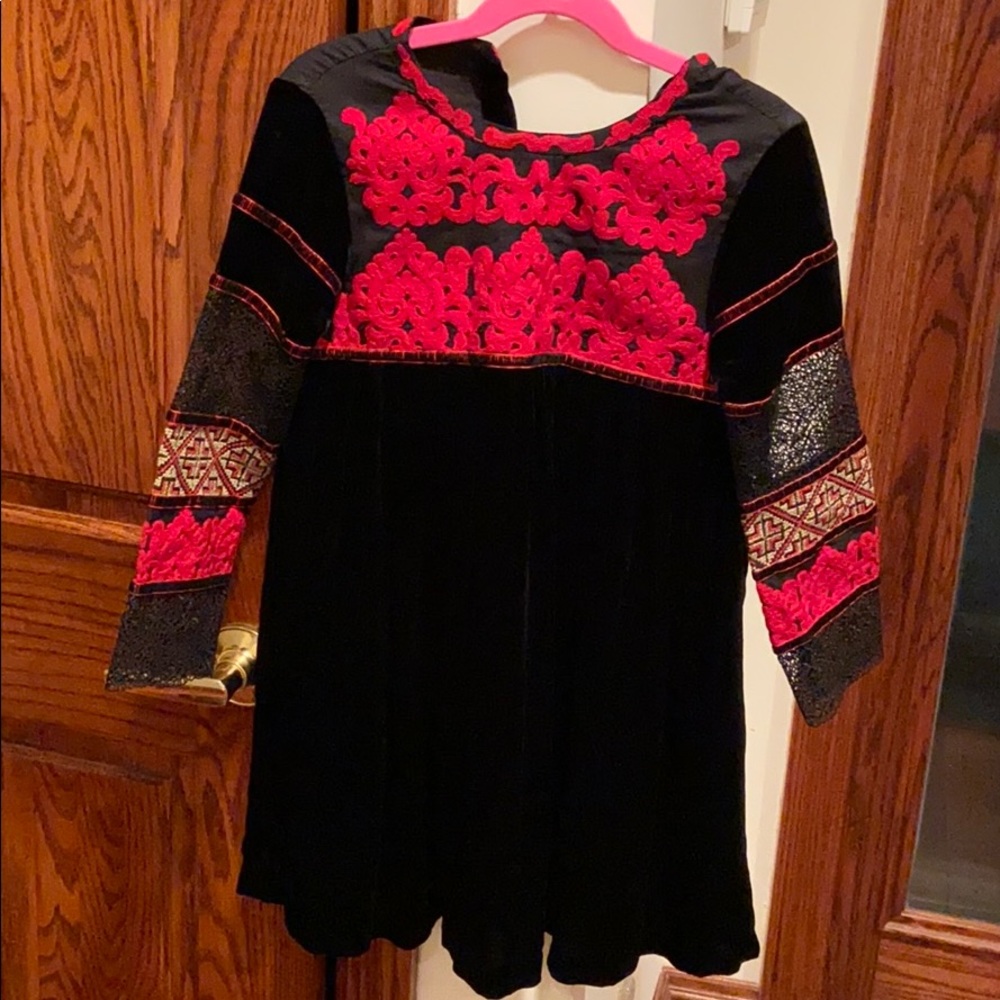 Brand new gorgeous H&M girls velvet dress size 6/7